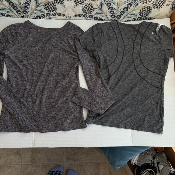 Bundle of 4 Small Offline by Aerie & Zone Pro Leggings with 2 Reebok t shirts - Picture 3 of 10